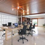 Ukuran Meja Kantor di Indonesia